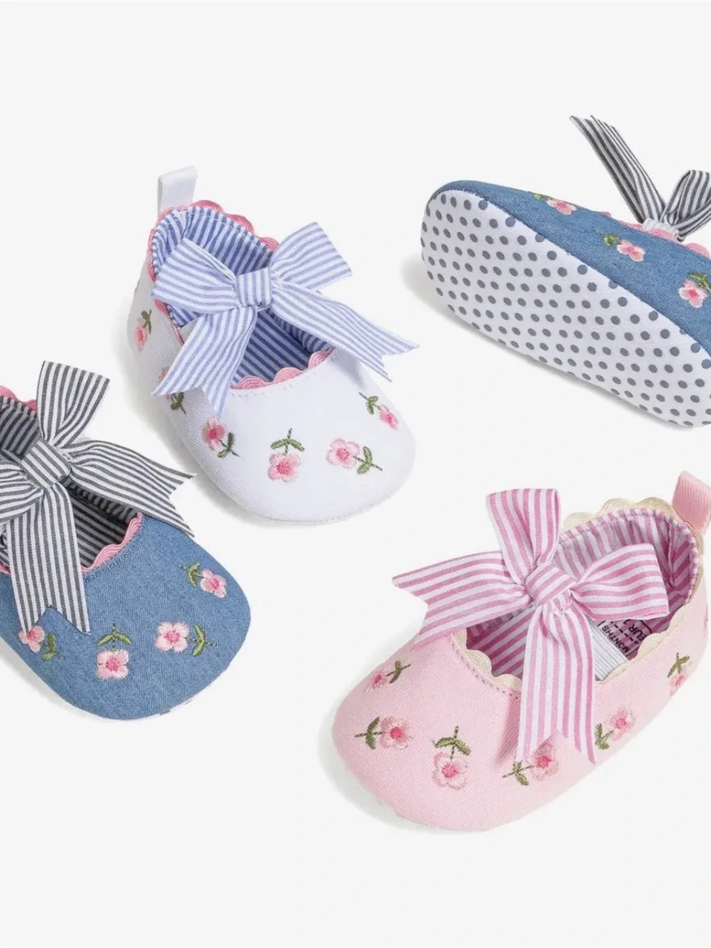 Embroidered Girls Baby Shoes With Front Bow
